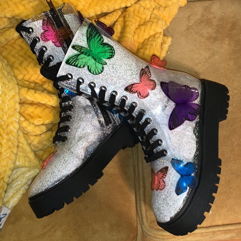 Butterfly boots